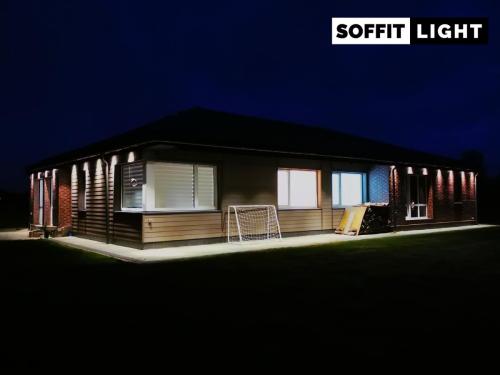Soffit_1W_150cm_gaps_2