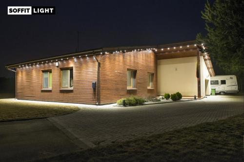 Soffit_1W_45cm_gaps_House1
